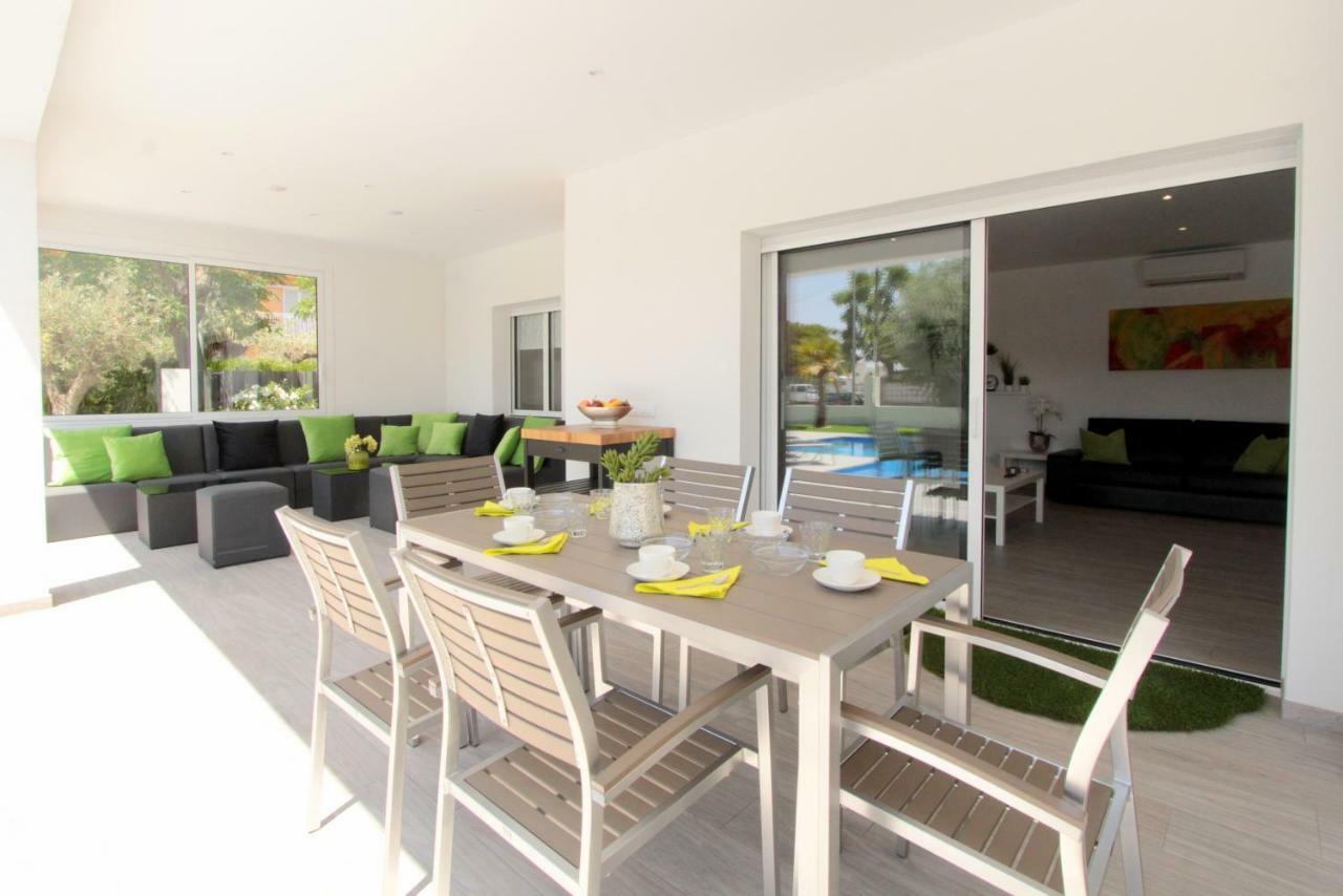 Leon Inmo Villa Magna - 12262 Empuriabrava Exterior photo
